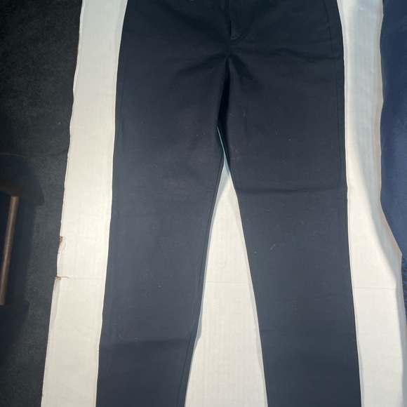 Lot of 3 Old Navy Pixie Pants Size 2 and 4 - Picture 4 of 13